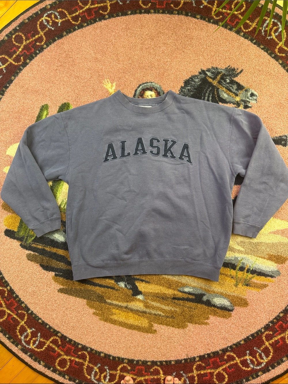 VINTAGE ALASKA CREWNECK SWEATER